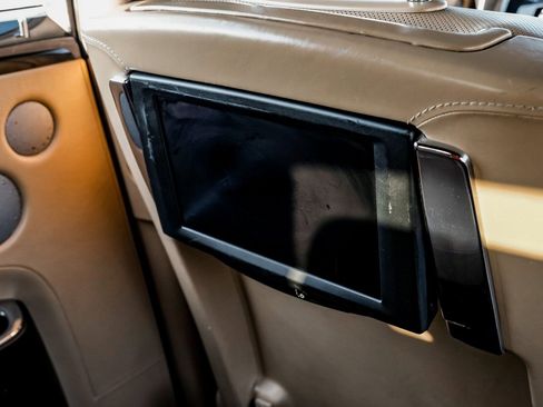 Used 2015 Rolls-Royce Ghost image 45