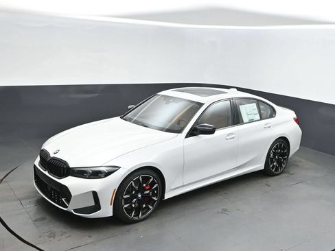 Used 2026 BMW 330i Sedan w/ M Sport Package RWD image 30