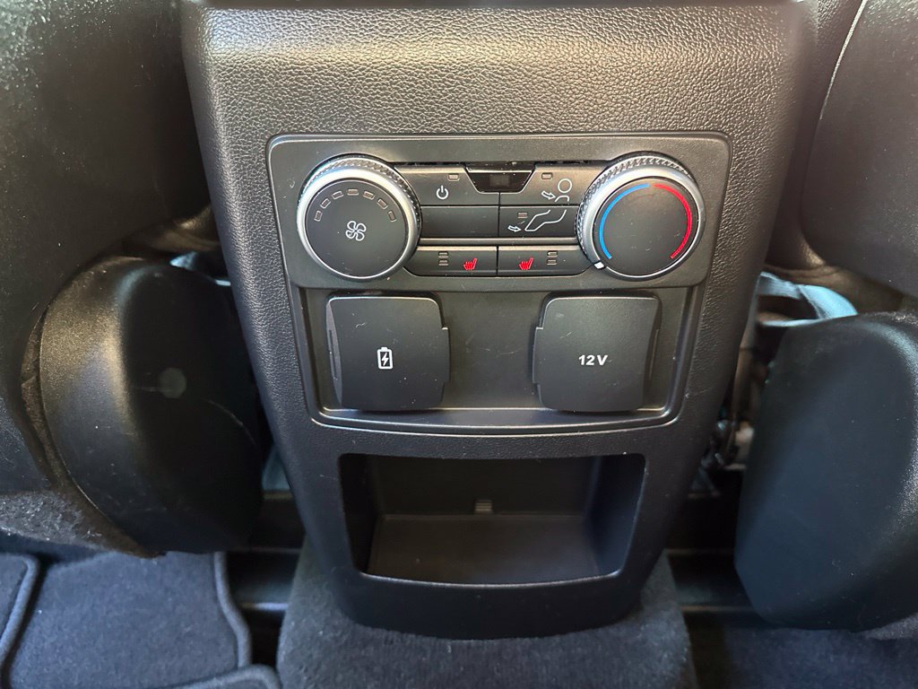 Used 2020 Ford Explorer XLT w/ Equipment Group 202A RWD image 14