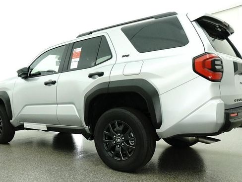New 2026 Toyota 4Runner SR5 RWD image 21