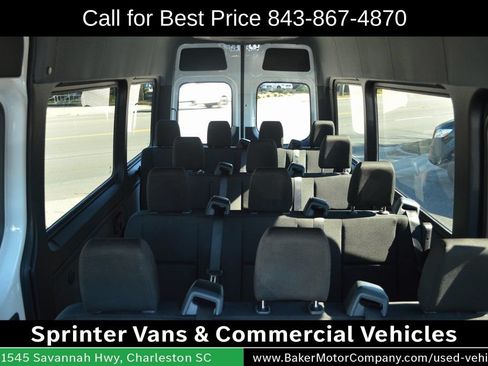 Used 2025 Mercedes-Benz Sprinter 2500 image 4