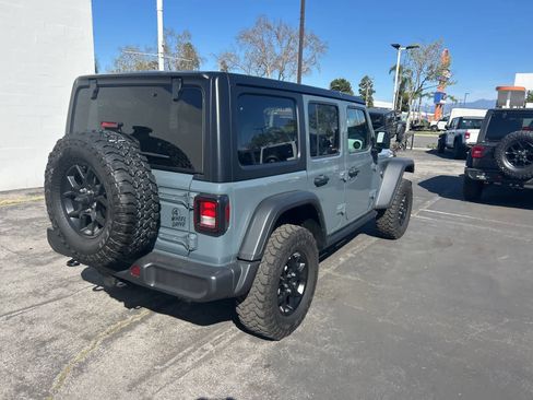 Used 2025 Jeep Wrangler Willys image 6