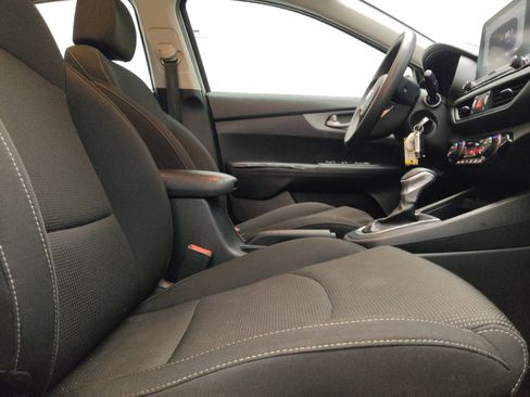 Used 2019 Kia Forte LXS FWD image 21