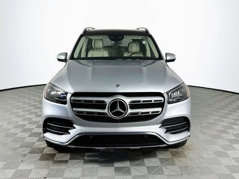 Used 2022 Mercedes-Benz GLS 450 4MATIC w/ AMG Line Exterior image 2