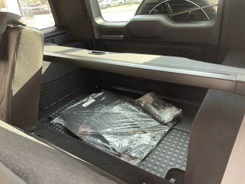 New 2026 Mercedes-Benz G 63 AMG 4MATIC image 9