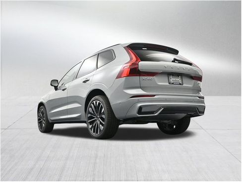 New 2026 Volvo XC60 T8 Ultra w/ Protection Package Premier AWD/4WD image 22