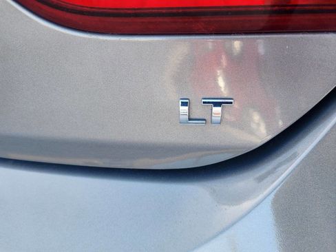 Used 2017 Chevrolet Cruze LT FWD image 7