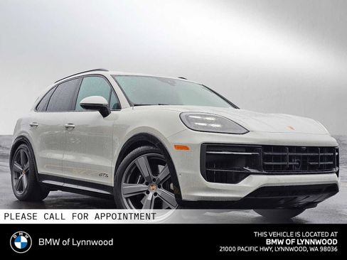 Used 2025 Porsche Cayenne GTS AWD/4WD image 1