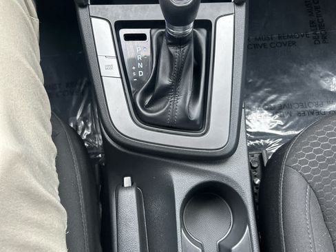 Used 2020 Hyundai Elantra SE w/ Cargo Package (C1) FWD image 19