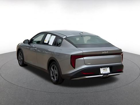 Used 2025 Kia K4 LXS image 11