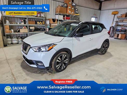 Used 2020 Nissan Kicks SV FWD image 1