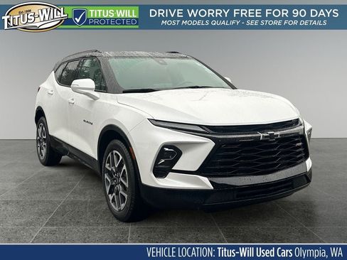 Used 2023 Chevrolet Blazer RS FWD image 1