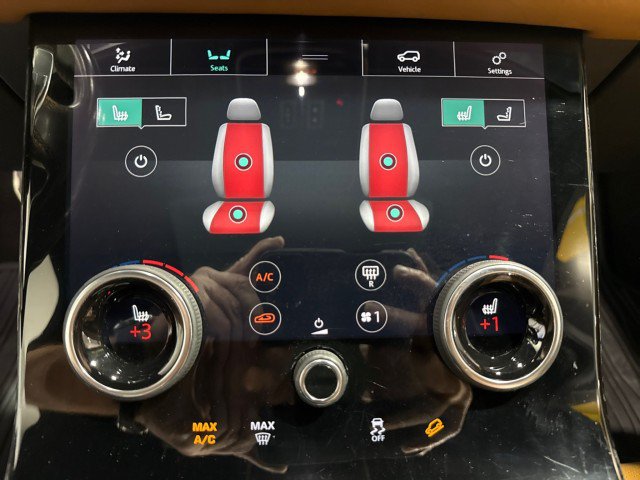 Used 2019 Land Rover Range Rover Velar R-Dynamic SE AWD/4WD image 53