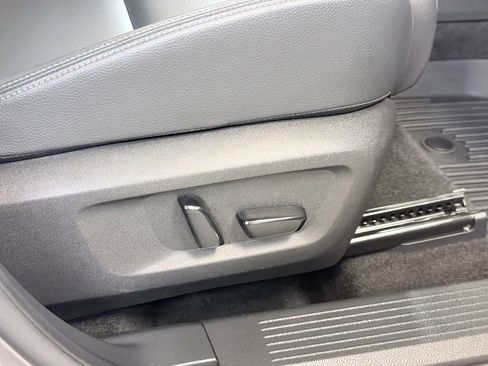 Used 2021 Nissan Rogue SL AWD/4WD image 34