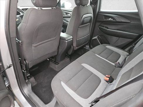 Used 2023 Chevrolet TrailBlazer LS image 9