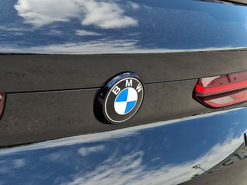 Used 2022 BMW X6 M50i w/ Executive Package AWD/4WD image 30