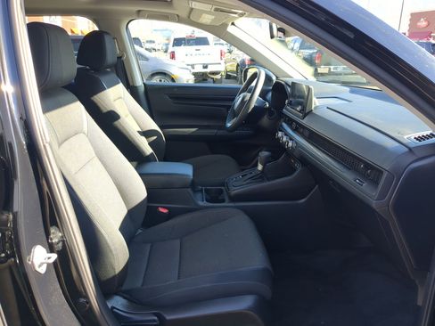 Used 2024 Honda CR-V EX image 34