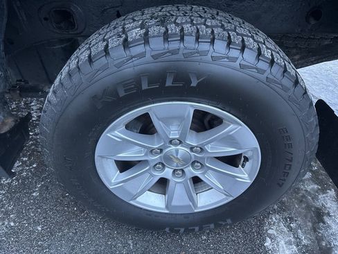 Used 2019 Chevrolet Silverado 1500 LT w/ All-Star Edition image 11