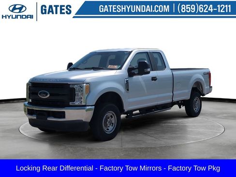 Used 2017 Ford F250 XL w/ Power Equipment Group AWD/4WD image 5