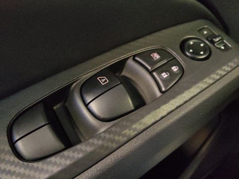 Used 2024 Nissan Altima 2.5 SV FWD image 27