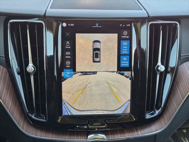 Certified 2024 Volvo XC60 B5 Ultimate w/ Protection Package Premier AWD/4WD image 19