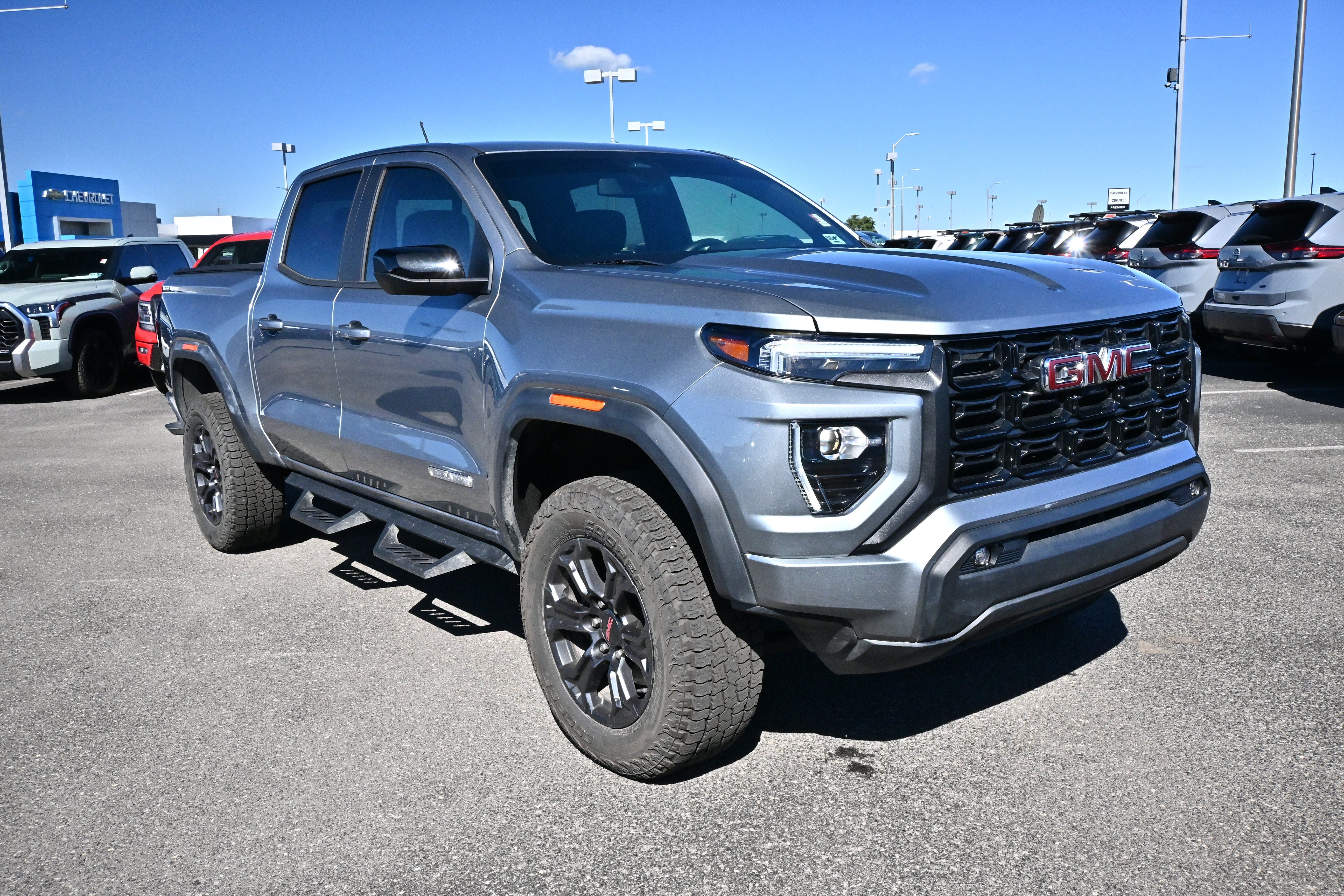 Used 2024 GMC Canyon Elevation w/ Convenience Package AWD/4WD image 2
