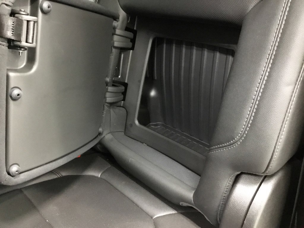 Used 2019 Chevrolet Silverado 1500 LTZ AWD/4WD image 34