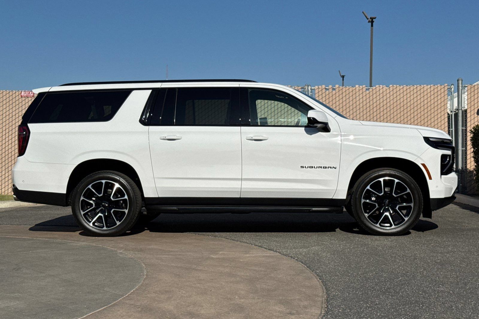 Certified 2026 Chevrolet Suburban RST RWD image 3