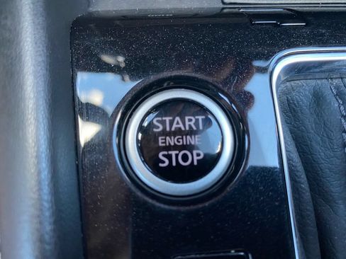 Used 2024 Nissan Kicks SR w/ SR Premium Package FWD image 28