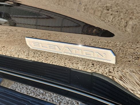 Used 2024 GMC Sierra 1500 Elevation AWD/4WD image 8