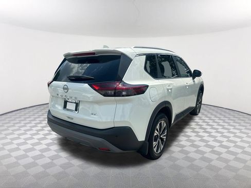 Used 2023 Nissan Rogue SV w/ SV Premium B Package FWD image 5