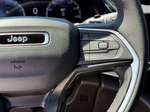New 2026 Jeep Grand Cherokee Altitude AWD/4WD image 15