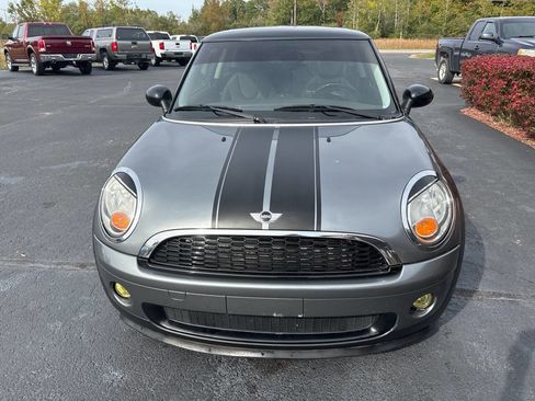 Used 2010 MINI Cooper Hardtop image 3