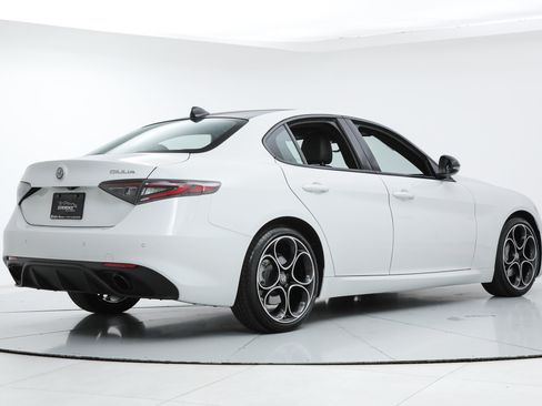New 2025 Alfa Romeo Giulia w/ Driving Assist Package RWD image 5