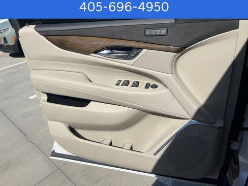 Used 2020 Cadillac Escalade Premium Luxury w/ LPO, Radiant Package image 19