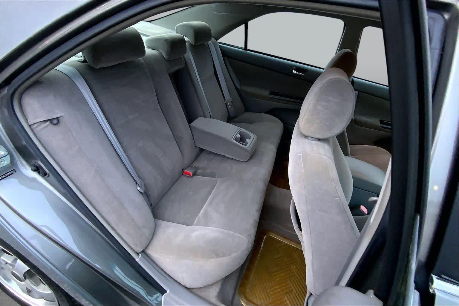 Used 2005 Toyota Camry FWD image 15