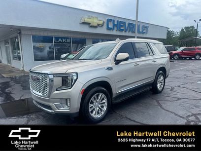 Used 2022 GMC Yukon SLT w/ SLT Luxury Package