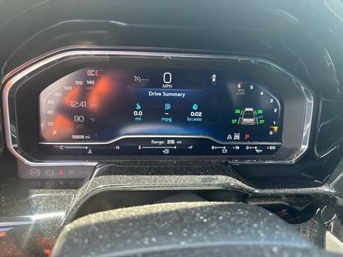 Used 2025 Chevrolet Silverado 1500 RST AWD/4WD image 11