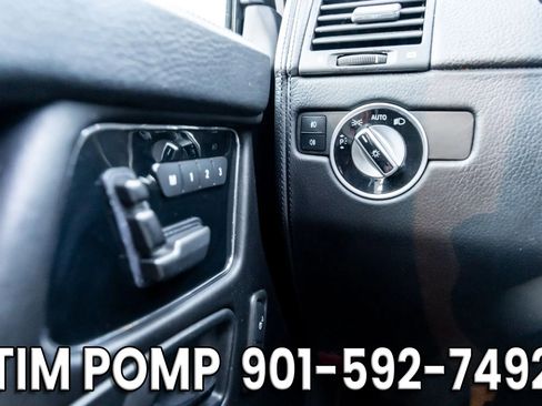 Used 2015 Mercedes-Benz G 550 image 28