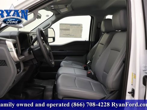 New 2025 Ford F250 XL w/ FX4 Off-Road Package image 32