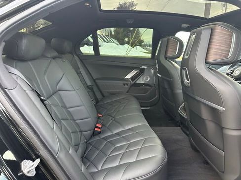 Used 2024 BMW 760i xDrive w/ Executive Package image 26