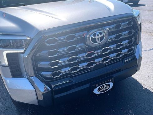 Used 2025 Toyota Tundra Platinum AWD/4WD image 30