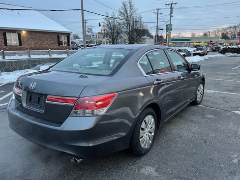 Used 2011 Honda Accord LX image 4