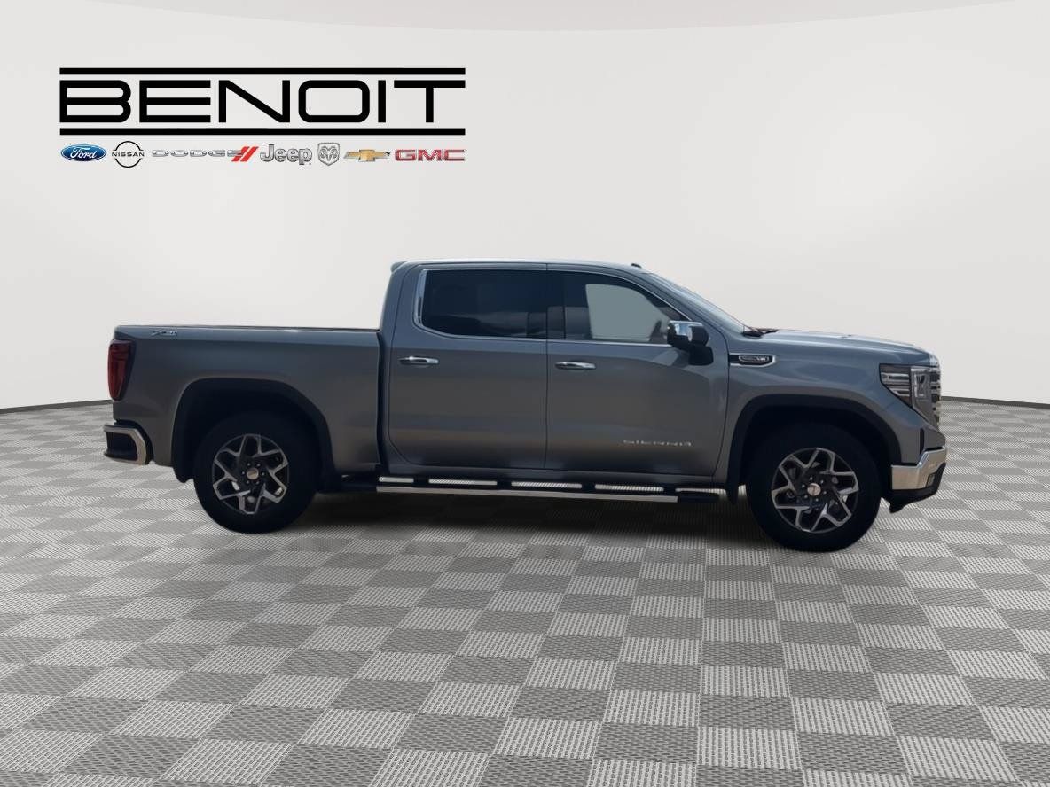Used 2025 GMC Sierra 1500 SLT w/ SLT Premium Plus Package AWD/4WD image 4