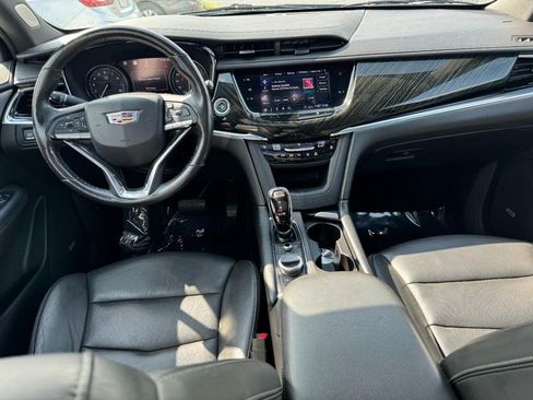 Used 2020 Cadillac XT6 Premium Luxury AWD/4WD image 13