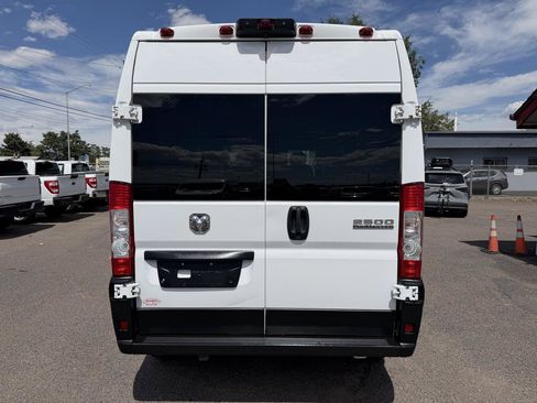 Used 2023 RAM ProMaster 2500 FWD image 8
