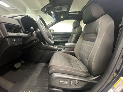 Used 2024 Honda CR-V Sport image 17