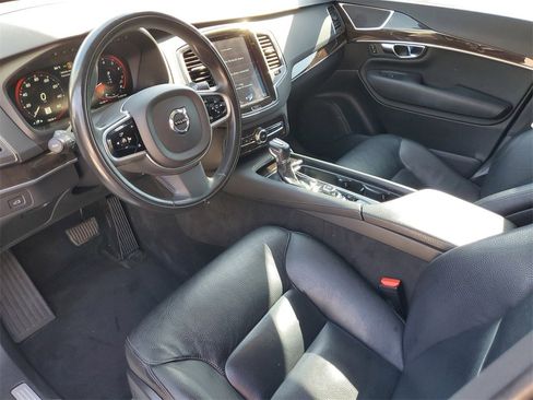 Used 2019 Volvo XC90 T6 Momentum w/ Advanced Package image 22