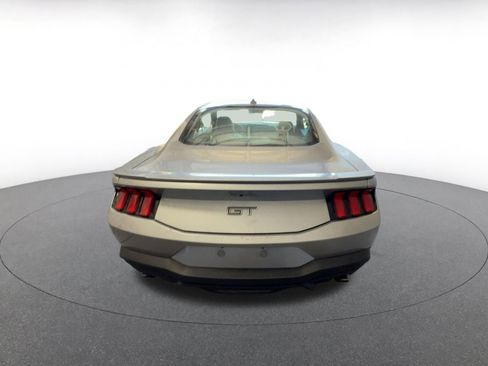 Used 2025 Ford Mustang GT Premium image 3