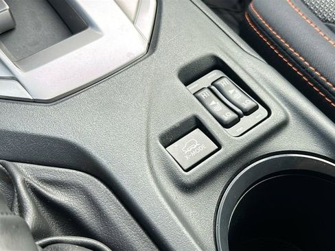 Used 2021 Subaru Crosstrek 2.0i Premium image 18